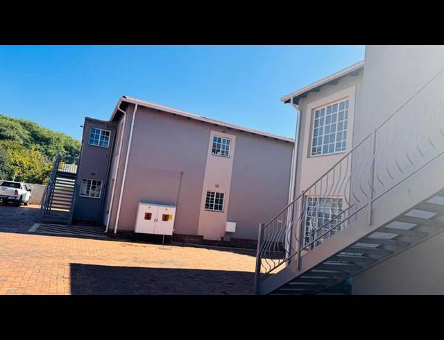 2 BEDROOM APARTMENT FOR SALE IN LAMBTON